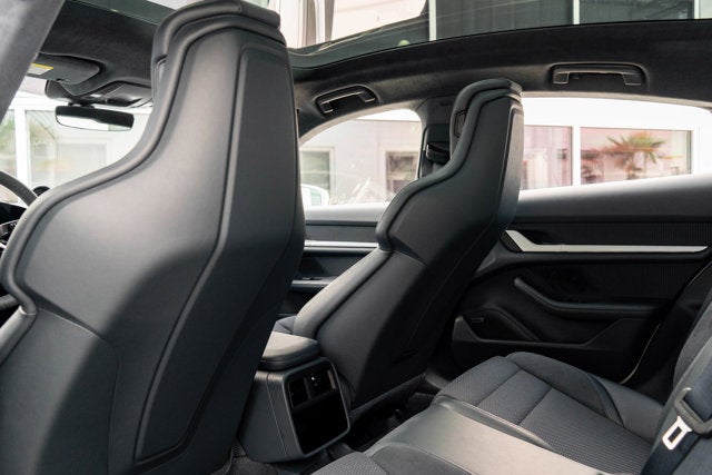 2023 Porsche Taycan GTS