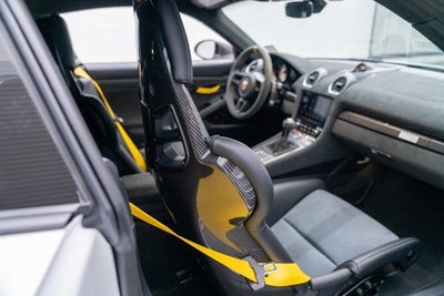 2024 Porsche 718 Cayman GT4 RS