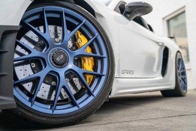 2024 Porsche 718 Cayman GT4 RS