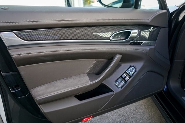 2015 Porsche Panamera GTS