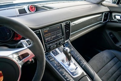 2015 Porsche Panamera GTS
