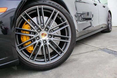 2017 Porsche Panamera Turbo