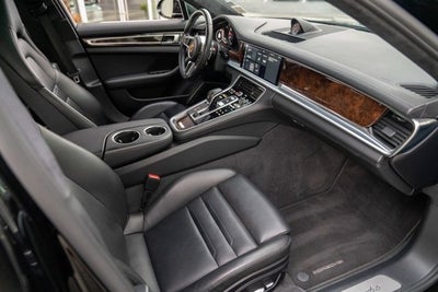 2018 Porsche Panamera Turbo
