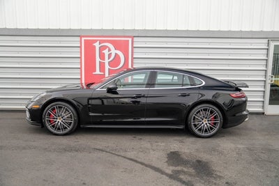 2018 Porsche Panamera Turbo