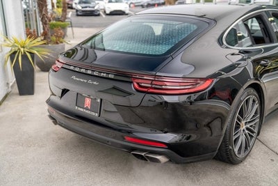 2018 Porsche Panamera Turbo
