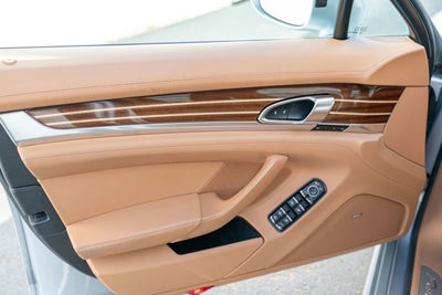 2015 Porsche Panamera GTS