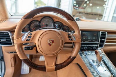 2015 Porsche Panamera GTS