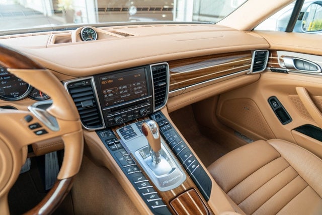 2015 Porsche Panamera GTS