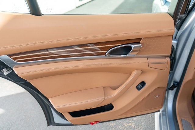 2015 Porsche Panamera GTS