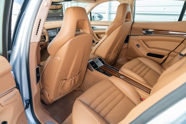 2015 Porsche Panamera GTS