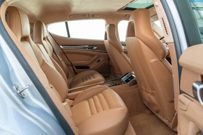 2015 Porsche Panamera GTS