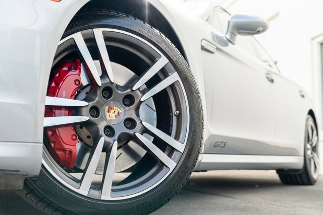 2015 Porsche Panamera GTS