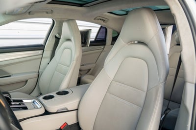 2018 Porsche Panamera Turbo