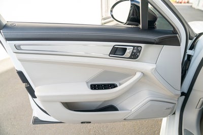 2018 Porsche Panamera Turbo