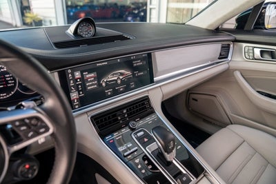 2018 Porsche Panamera Turbo