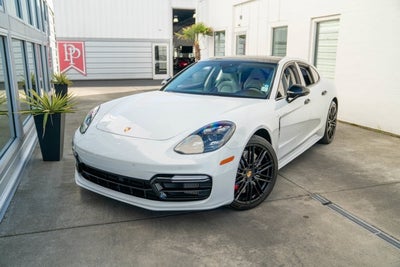 2018 Porsche Panamera Turbo