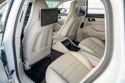 2018 Porsche Panamera Turbo