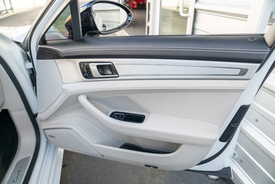 2018 Porsche Panamera Turbo