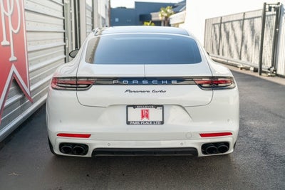 2018 Porsche Panamera Turbo