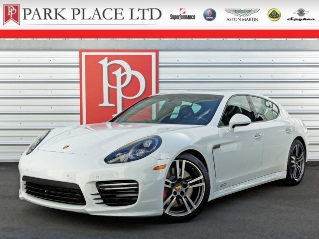 2015 Porsche Panamera GTS