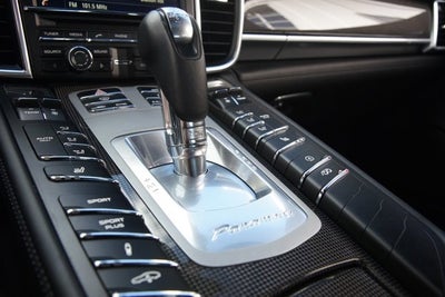 2015 Porsche Panamera GTS