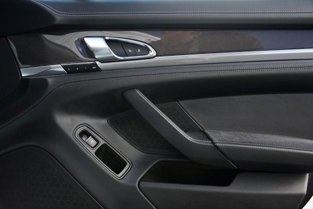 2015 Porsche Panamera GTS