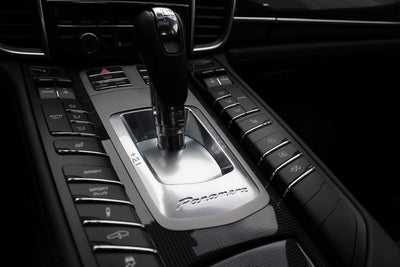 2015 Porsche Panamera GTS