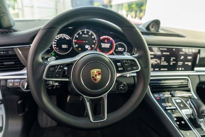 2017 Porsche Panamera Turbo