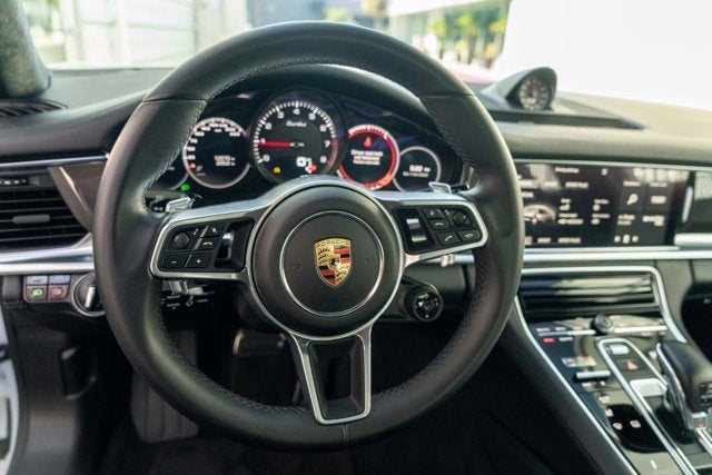 2017 Porsche Panamera Turbo
