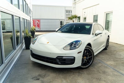 2017 Porsche Panamera Turbo
