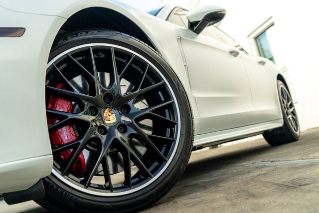 2017 Porsche Panamera Turbo