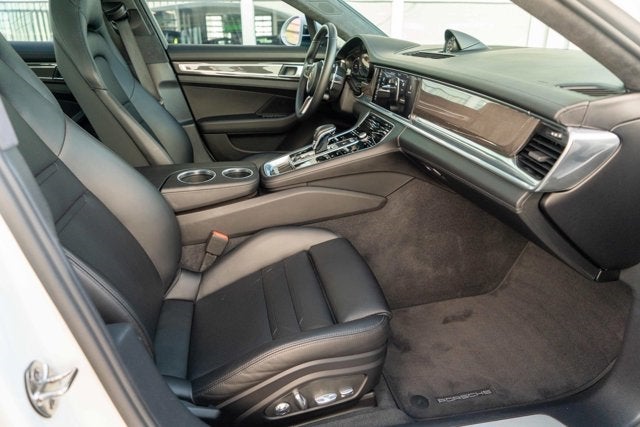 2017 Porsche Panamera Turbo