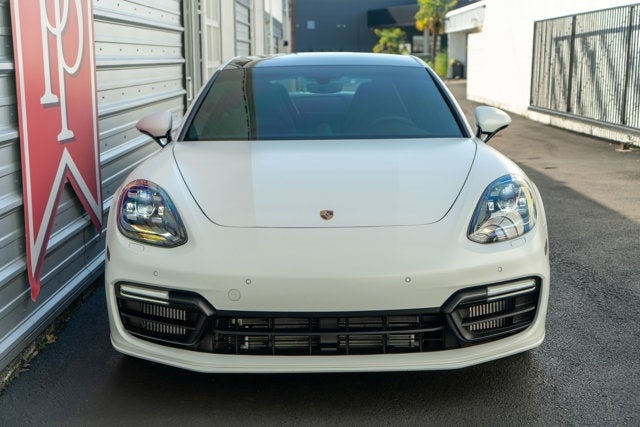 2017 Porsche Panamera Turbo