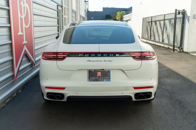 2017 Porsche Panamera Turbo