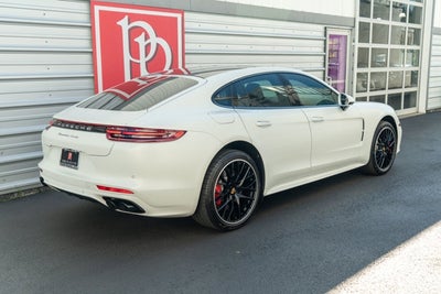 2017 Porsche Panamera Turbo
