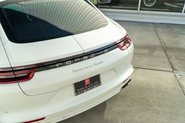 2017 Porsche Panamera Turbo