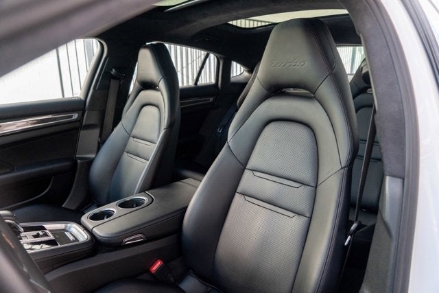 2017 Porsche Panamera Turbo