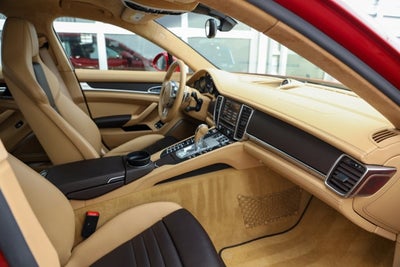 2015 Porsche Panamera GTS