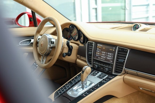 2015 Porsche Panamera GTS
