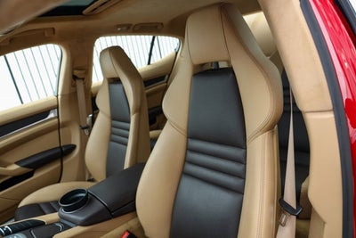 2015 Porsche Panamera GTS