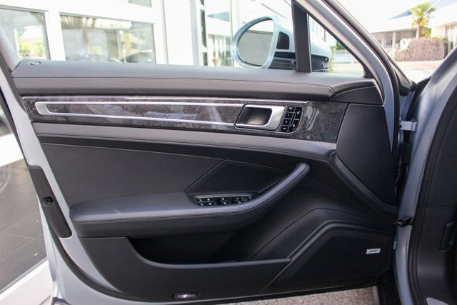 2017 Porsche Panamera Turbo