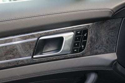 2017 Porsche Panamera Turbo