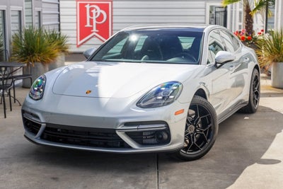 2017 Porsche Panamera Turbo