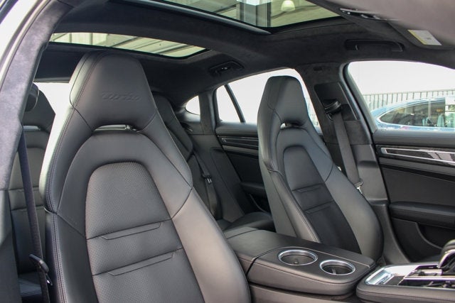 2017 Porsche Panamera Turbo