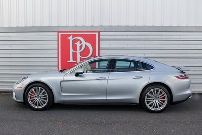 2017 Porsche Panamera Turbo
