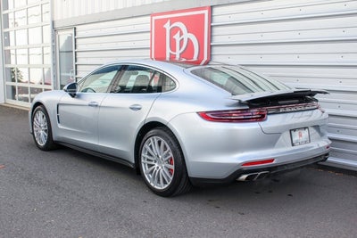 2017 Porsche Panamera Turbo