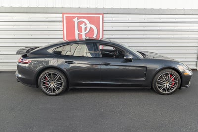 2019 Porsche Panamera Turbo