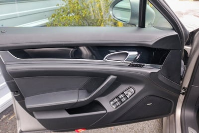 2013 Porsche Panamera GTS