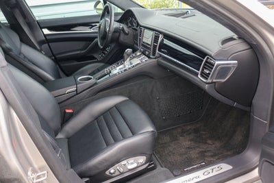 2013 Porsche Panamera GTS