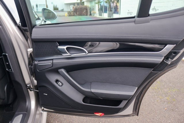 2013 Porsche Panamera GTS